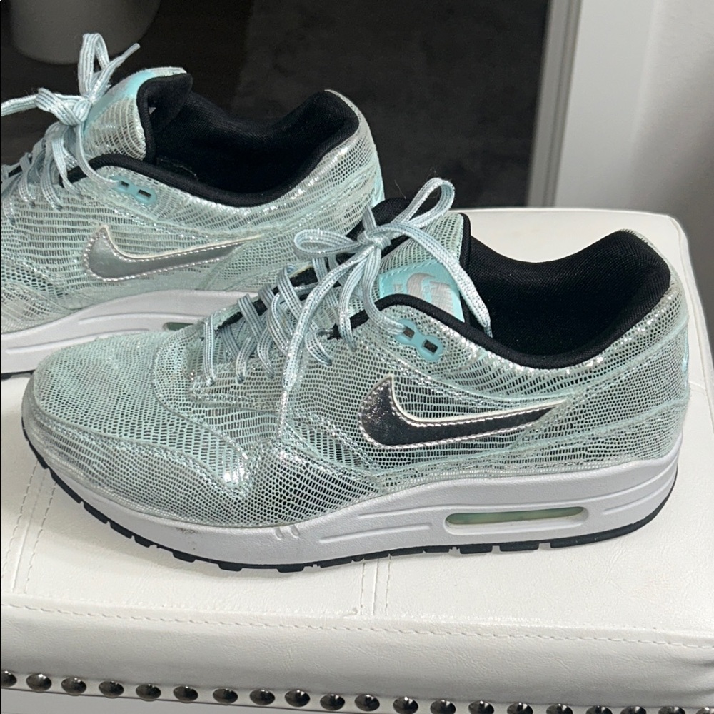 Nike Air Max 1 QS Metallic Silver & Glacier Ice Disco Sneakers Women’s 8 - Picture 6 of 12